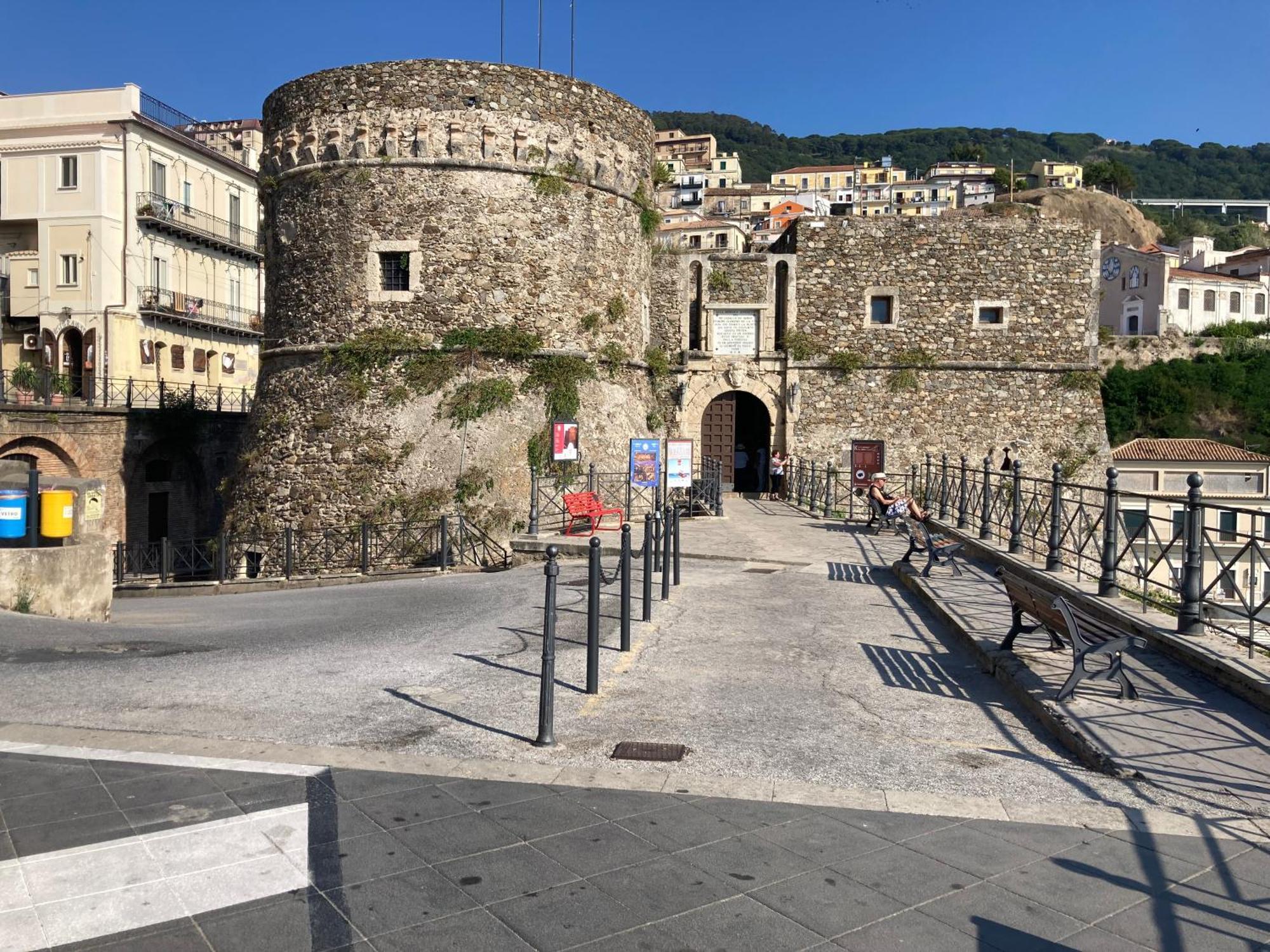 Apartmán Residenza Ferdinando - 40M Dal Mare Pizzo  Exteriér fotografie