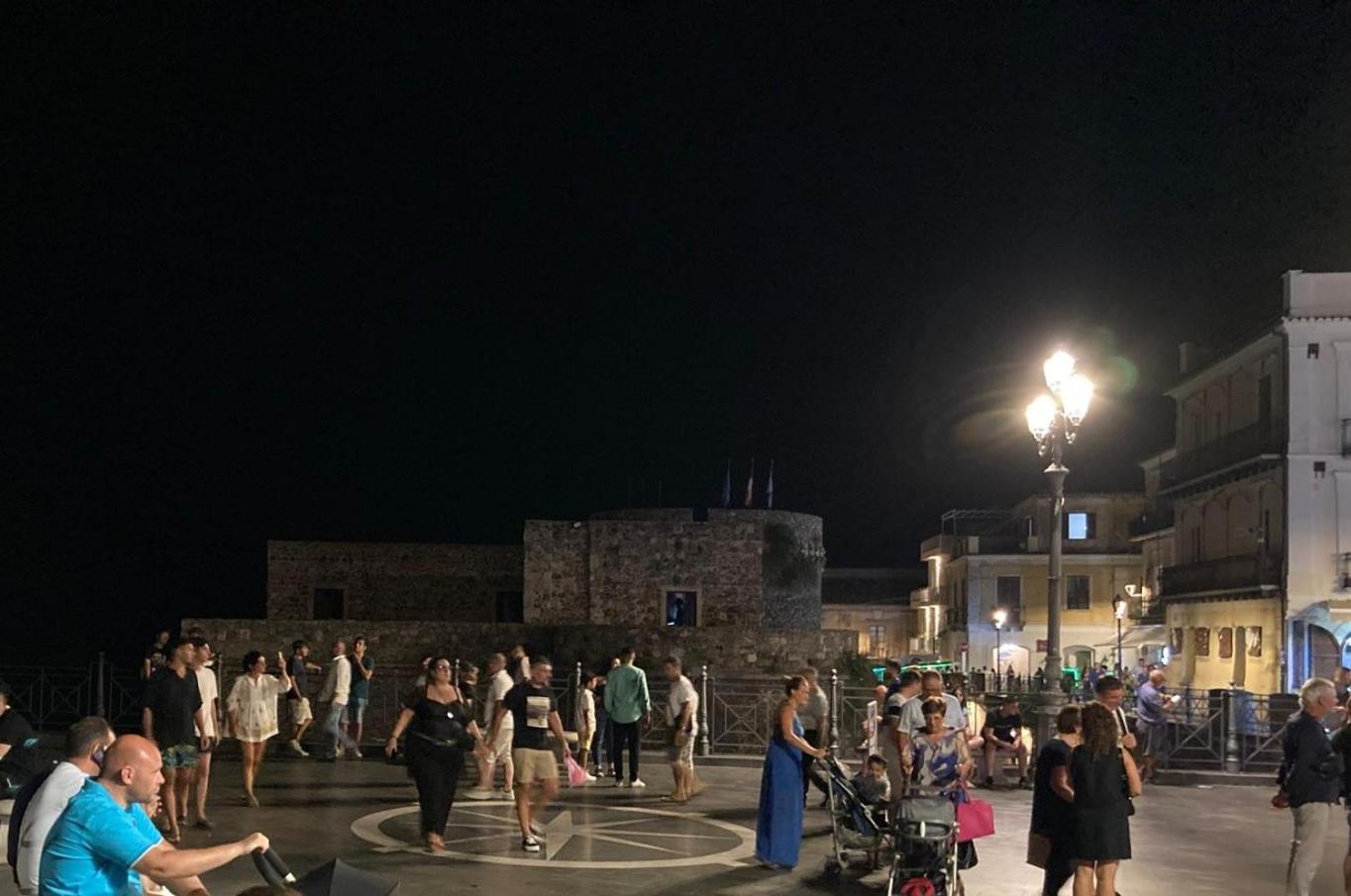 Apartmán Residenza Ferdinando - 40M Dal Mare Pizzo  Exteriér fotografie